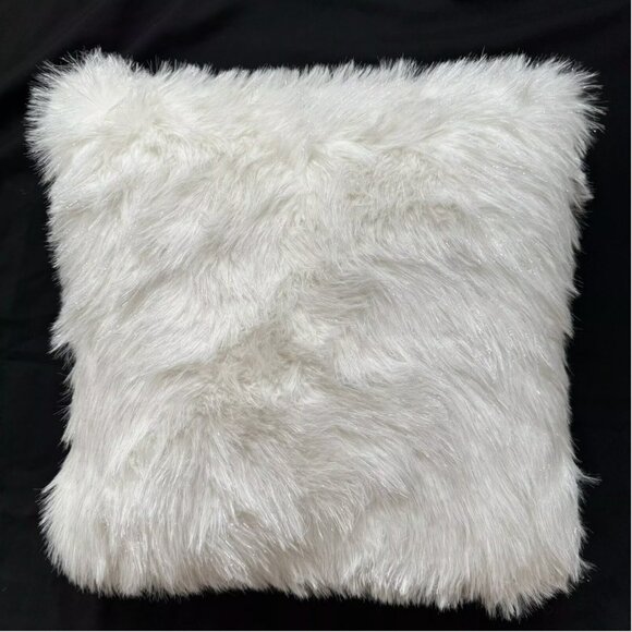 Tahari White Silver Tinsel Faux Fur Throw Pillow Luxury Holiday Decor 20”x20”